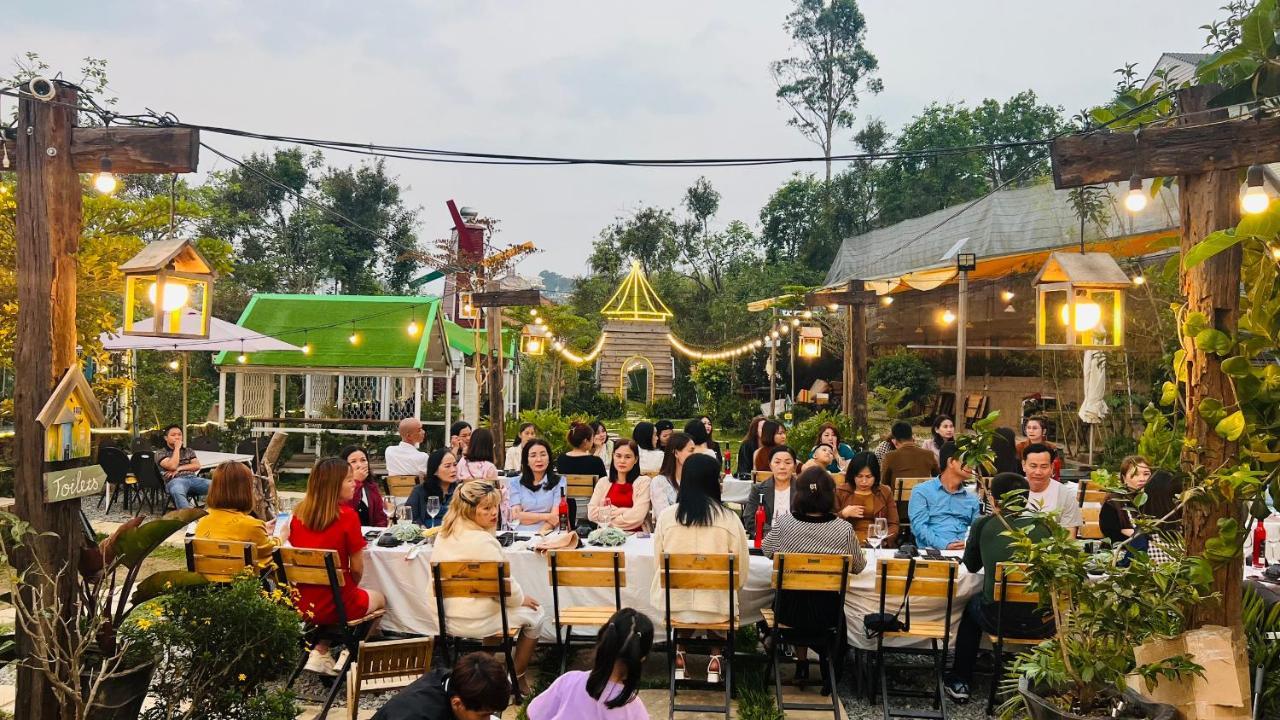 Dau Camping Bbq Da Lat Lägenhet Exteriör bild